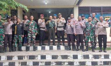 Kunjungan-Silaturahmi-Danramil-1603-05/Bola-Yang-Dipimpin-Langsung-oleh-Danramil-LETTU-NYOMAN-MINGGU-DIANA--Bersama-Rombongan-Ke-Polsek-Bola-Dalam-Rangka-Hari-Bhayangkara-ke-78