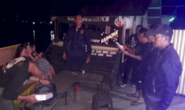 Pemeriksaan-Rutin-Penyalahgunaan-Narkotika-di-Tempat-Hiburan-di-Wilayah-Hukum-Polres-Sikka