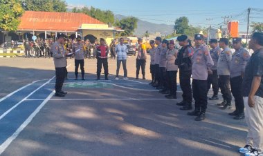 Pengadilan-Negeri-Maumere-Gelar-Sidang-Virtual-Perkara-Kekerasan-yang-Mengakibatkan-Kematian-:-Pengamanan-Ketat-Oleh-Personel-Polres-Sikka