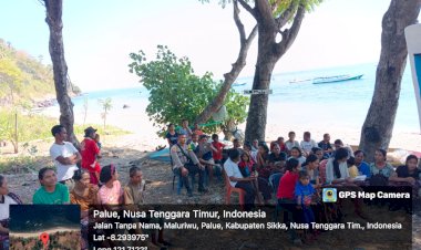 Bhabinkamtibmas,-Kec.-Palue,-Kab.-Sikka-Menghadiri-Pemberkatan-KM.-Naga-Rembu