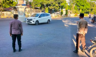 Polres-Sikka-Laksanakan-Strong-Point-Pagi-Guna-Layani-Masyarakat