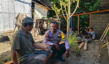 Patroli-Sambang-Desa,-Bhabinkamtibmas-Polsek-Lela-Ajak-Masyarakat-Jaga-Kamtibmas