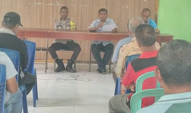 Rapat-Koordinasi-Bhabinkamtibmas-Kelurahan-Kota-Uneng-Gelar-Persiapan-HUT-RI-dan-Pekan-Imunisasi-Nasional