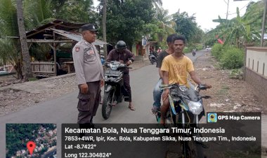 PERSONIL-POLSEK-BOLA,POLRES-SIKKA-MELAKSANAKAN-KEGIATAN-PATROLI-RUTIN