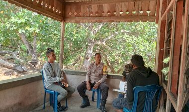 Penuh-Keakraban,-Bripka-Arsyad-Sambang-Warga-Binaanya