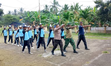 Polsek-Bola-dan-Koramil-Bola-Latih-Paskibraka-Kecamatan-Mapitara-Jelang-HUT-RI-ke-79