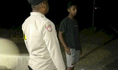 MENJAGA-KAMTIBMAS,-POLSEK-WAIGETE-MELAKSANAKAN-PATROLI-RUTIN