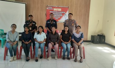 Bripka-Muspahudin-Bhabinkamtibmas-kel.Nangalimang,-Kec.-Alok,-Kab.Sikka-Menghadiri-Rapat-Pleno-Rekapitulasi-daftar-Pemilih-Hasil-pemutakhiran(DPHP)-Kel.-Nangalimang