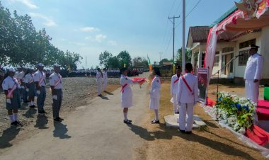 UPACARA-PENGIBARAN-BENDERA-MERAH-PUTIH-TINGKAT-KEC.PALUE