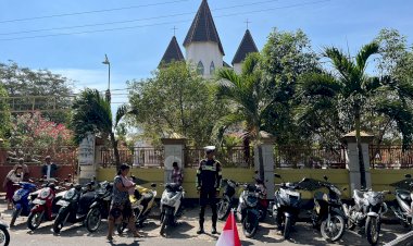 Sat-Lantas-Laksanakan-Patroli-dan-Pengaturan-Lalu-Lintas-di-Tempat-Tempat-Ibadah