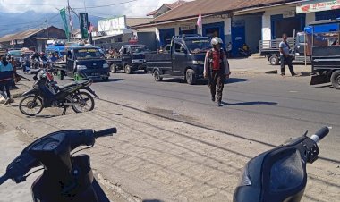 MEWUJUDKAN-KAMTIBMAS-POLSEK-KEWAPANTE-LAKSANAKAN-PATROLI-RUTIN-DAN-SAMBANG-WARGA