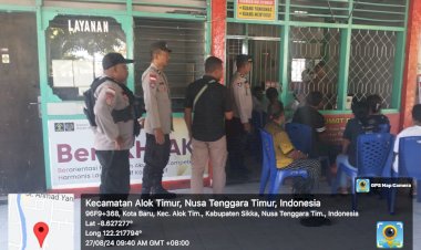 Anggota-Sat-Samapta--Res-Sikka-Kawal-Tahanan-ke-Pengadilan-Negeri-Maumere