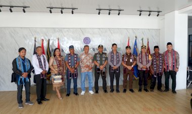 Kerja-Sama-dan-Syukur-Warnai-Pengecoran-Lantai-II-Gedung-Djasman-Al-Kindi-Universitas-Muhammadiyah-Maumere