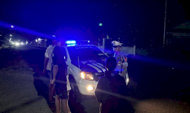 Satlantas-Berupaya-Ciptakan-Kamseltibcarlantas-Dengan-Patroli-Lampu-Biru-di-Wilayah-Hukum-Polres-Sikka