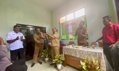 KANIT-BINMAS--POLSEK-BOLA-MENGIKUTI-GIAT-LAUNCHING-PELAYANAN-PUSKESMAS-PERSIAPAN-WUALADU-MENJADI-PUSKESMAS-DEFINITIF-WUALADU,KEC.DORENG,KAB.SIKKA