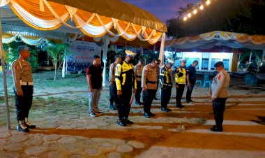PERSONIL-POLRES-SIKKA-LAKSANAKAN-PENGAMAMANAN-KONSER-MUSIK-FRESLY-NIKIJULUW-DI-KAMPUS-UNIPA-MAUMERE