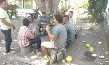 KEGIATAN-PATROLI-DIALOGIS-&-SAMBANG-SERTA-COOLLING-SYSTEM-OLEH-BHABINKAMTIBMAS-POLSEK-WAIGETE-POLRES-SIKKA-DAN-BABINSA-KORAMIL-WAIGETE