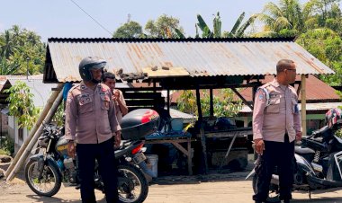 KEGIATAN-PATROLI-DIALOGIS-DAN-PENYAMPAIAN-HIMBAUAN-KAPOLRES-SIKKA-KEPADA-WARGA-OLEH-PIKET-JAGA-SPKT-REGU-II-POLSEK-NITA-POLRES-SIKKA.