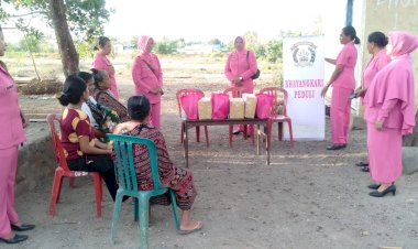 Kegiatan-Pertemuan-Rutin-dan-Anjangsana-Bhayangkari-Ranting-Nelle-dalam-rangka-HKGB(Hari-Kesatuan-Gerak-Bhayangkari)-Ke--72-tahun-2024.