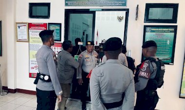 Pengamanan-Sidang-Kasus-Tindak-Pidana-Perdagangan-Orang-di-PN-Maumere-Berlangsung-Kondusif