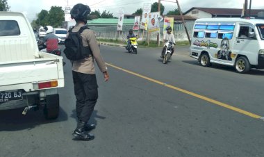 Polres-Sikka-Gelar-Patroli-Rutin-dan-Pengaturan-Lalu-Lintas-di-Pagi-Hari
