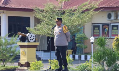 Polres-Sikka-Gelar-Apel-Jam-Pimpinan,-Kapolres-Apresiasi-Kinerja-Personel-dalam-Pengamanan-Pemilukada-2024
