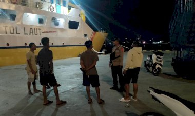KEGIATAN-PATROLI-RUTIN-DI-PELABUHAN-LAUT-L.-SAY-MAUMERE-OLEH-PIKET-POSPOL-KPPP-LAUT-MAUMERE-POLSEK-ALOK-POLRES-SIKKA.