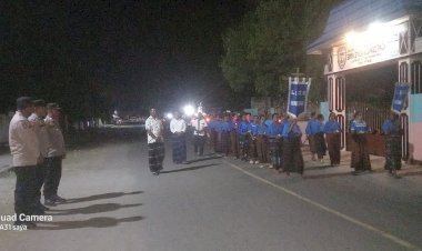 Pengamanan-Perarakan-Arca-Bunda-Maria-Warnai-Bulan-Suci-di-Stasi-Paga,-Paroki-Salib-Suci-Maulo'o