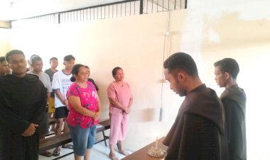 Kegiatan-Ibadah-dan-Bimbingan-Rohani-untuk-Tahanan-Nasrani-di-Polres-Sikka-Berjalan-Aman