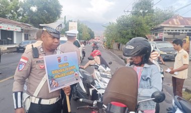 OPERASI-ZEBRA-TURANGGA-2024,-SAT-LANTAS-POLRES-SIKKA-AJAK-PENGENDARA-TERTIB-BERLALU-LINTAS