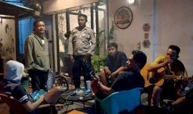 Polsek-Alok-Tingkatkan-Keamanan-Malam,-Jamin-Rasa-Aman-Warga-Maumere