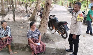 Kegiatan-sambang-dan-patroli-dialogis-oleh-Bhabinkamtibmas-Desa-Du,-BRIPKA-LONGGINUS-MANNU