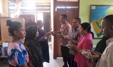 LAUNCHING-PEMBERIAN-MAKANAN-TAMBAHAN-BAGI-BALITA-GIZI-KURANG-DAN-IBU-HAMIL-KEK-DI-WILAYAH-KERJA-PUSKESMAS-WATUBAING-KEC.-TALIBURA