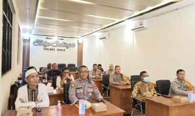 Polres-Sikka-Ikuti-Zoom-Meeting-Strategi-Cooling-System-Polri-Pasca-Pemilukada-2024