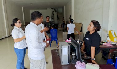 Satgas-Pangan-Polres-Sikka-Pastikan-Stok-dan-Harga-Telur-Stabil