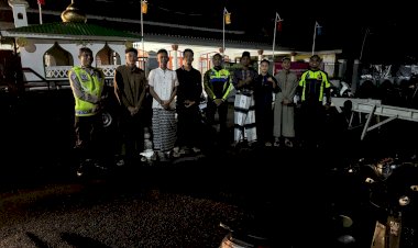 Pengamanan-dan-Pengaturan-Arus-Lalu-Lintas-di-Tempat-Ibadah-Masjid-dalam-rangka-Sholat-Tarawih-di-wilayah-hukum-Polres-Sikka.