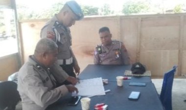 Propam-Polres-Sikka-Lakukan-Pengecekan-Personel-di-Pos-Terpadu-Operasi-Ketupat-Turangga-2025