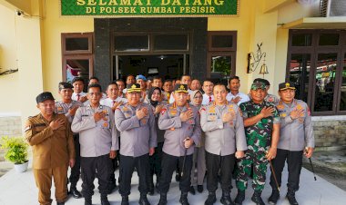 *Pastikan-pelayanan-optimal,-Kapolri-Kunjungi-Polsek-Rumbai-Pesisir*