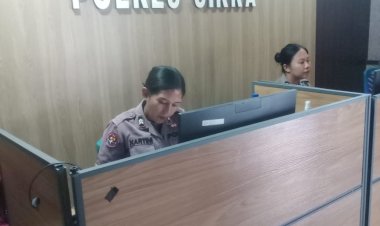 Kapolres-Sikka-Dorong-Peran-Polwan-dalam-Pelayanan-Call-Center-110
