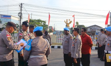 Polres-Sikka-Gelar-Apel-Fungsi:-Komitmen-Penegakan-Disiplin-dan-Profesionalisme-Personel