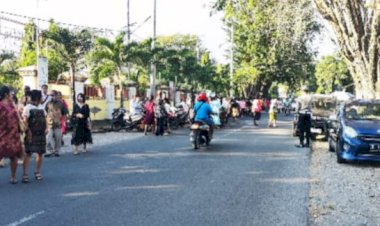 POLRI-UNTUK-MASYARAKAT-:-PENGAMANAN-KEGIATAN-IBADAH/MISA-PAGI-PADA-HARI-MINGGU-TANGGAL-20-JULI-2025-DI-GEREJA-DALAM-WILAYAH-KOTA-MAUMERE-KAB.-SIKKA