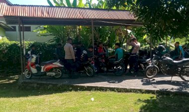 Personil--Piket-SPKT-Polres-Sikka-Dan-Jajaran-Gencarkan-Patroli-dan-Sambang-Warga,-Bangun-Kedekatan-dengan-Masyarakat