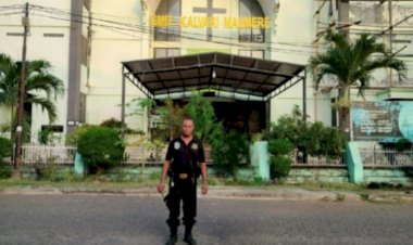 Wujud-Pelayanan-Polri:-Polres-Sikka-Monitor-Ibadah-Minggu-Umat-Kristiani-Di-Sejumlah-Gereja