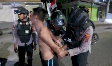 Patroli-Malam-Polres-Sikka-Sasar-Lokasi-Rawan,-Cegah-Balap-Liar-dan-Gangguan-Kamtibmas