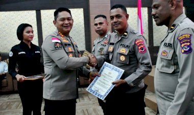 Polres-Sikka-Raih-Penghargaan-Kapolda-NTT:-Terbaik-dan-Teraktif-dalam-Pemanfaatan-Portal-Humas-Polri