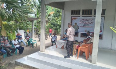 Dekatkan-Layanan,-Kapolsek-Nita-Turun-Langsung-Dengarkan-Keluhan-Warga