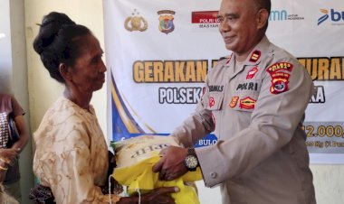 Polres-Sikka-Bersama-Perum-Bulog-Gelar-Gerakan-Pangan-Murah-di-Kecamatan-Nita-Sikka,-2-Ton-Beras-Ludes-Terjual
