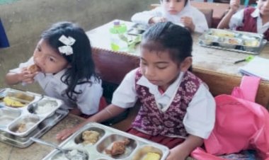 Penyaluran-Program-Makan-Bergizi-Gratis-(MBG)-di-Kabupaten-Sikka,-3.480-Penerima-Manfaat