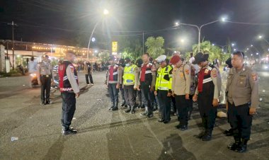 “Ribuan-Peserta-Meriahkan-Karnaval-Beket-Wa’in,-Polres-Sikka-Pastikan-Kegiatan-Aman-dan-Lancar”