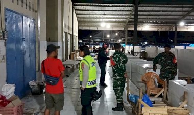 Patroli-Cipta-Kondisi:-Pesan-Damai-dari-Polsek-Alok-Polres-Sikka-untuk-Indonesia